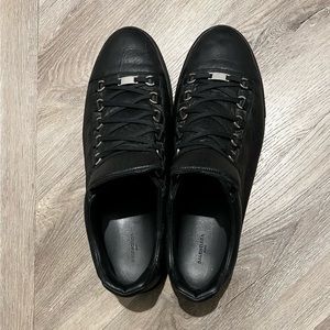 Black Balenciaga Arena Lows - Used (Size 47)